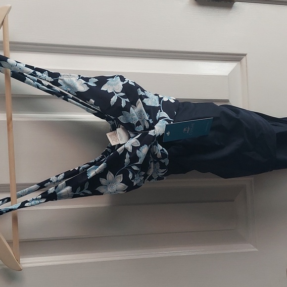 Cupshe one piece swimsuit, Size small - Picture 4 of 4